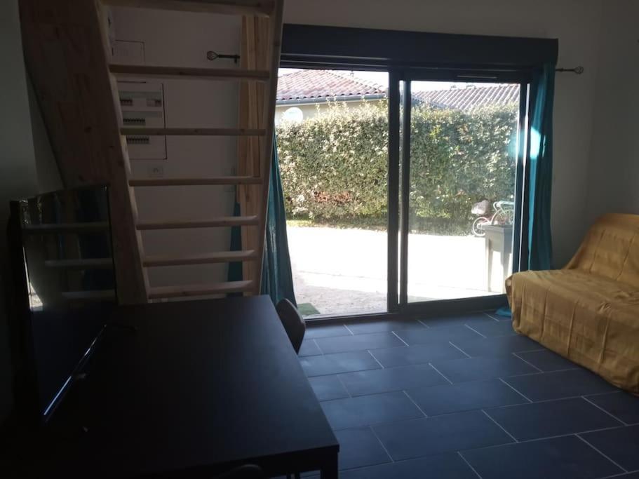 Petite Maison Avec Jardin Entre Lac Et Village هورتين المظهر الخارجي الصورة